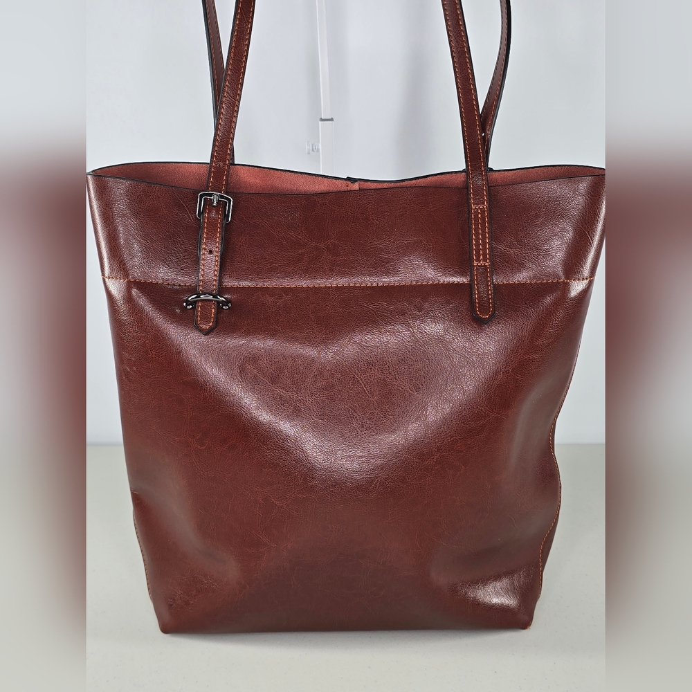 New without tag-Genuine Leather Kattee Shoulder Brown Tote/ Shoulder Bag